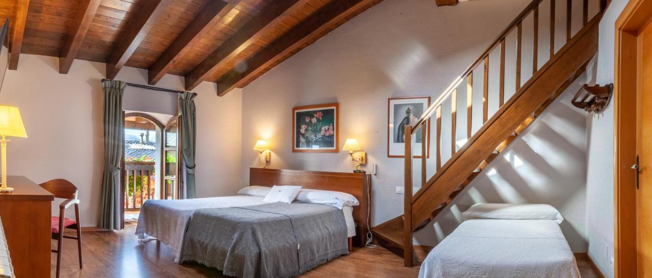 Hotel Fonda Merce Llivia Exterior foto